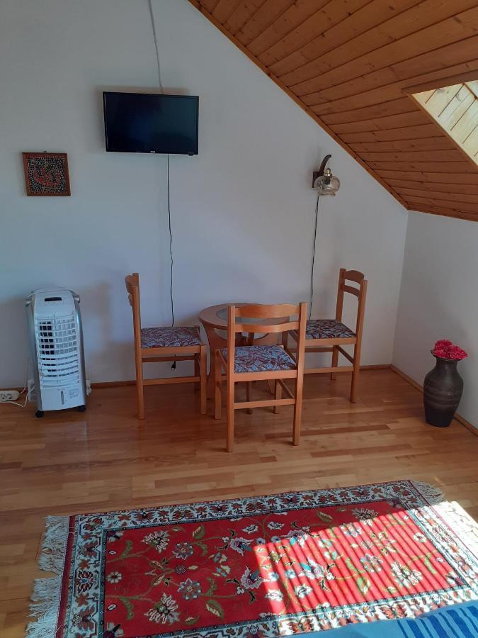 Anna Vendeghaz Hotel Балатонакали Екстериор снимка