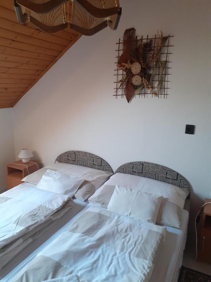 Anna Vendeghaz Hotel Балатонакали Екстериор снимка